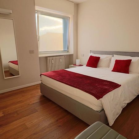 Aparthotel Isola Милан Экстерьер фото