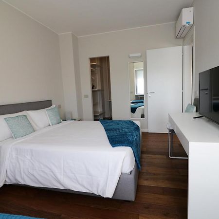 Aparthotel Isola Милан Экстерьер фото